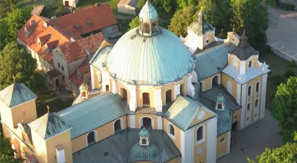 Najciekawsze atrakcje w Trzemesznie, które musisz zobaczyć