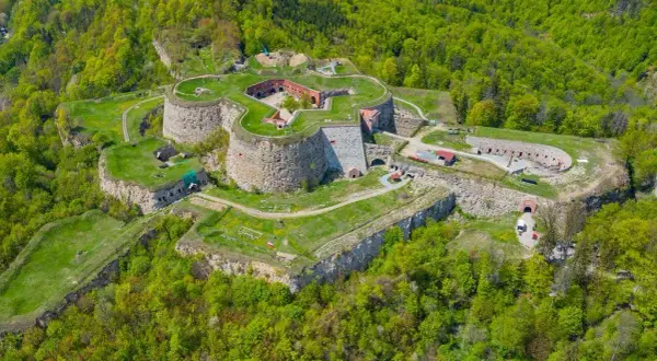 Łukta atrakcje: Odkryj ukryte skarby i piękne miejsca do zwiedzania