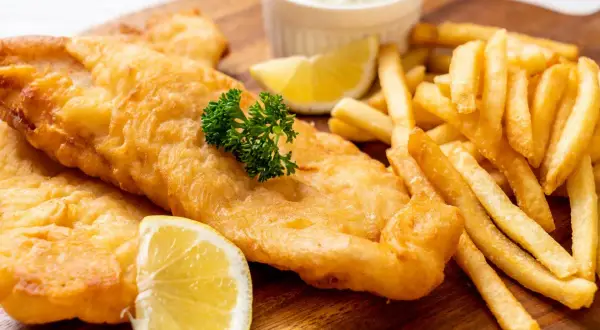 Gdzie zjeść w Wiciu? Odkryj najlepsze lokale gastronomiczne