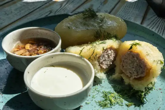 Co zjeść na Litwie? Odkryj najlepsze dania i smaki!