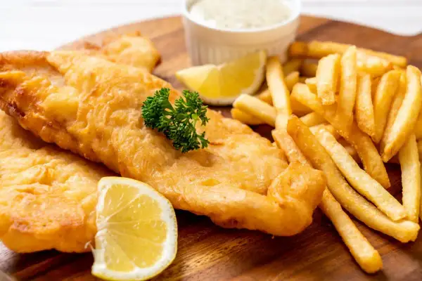 Gdzie zjeść w Wiciu? Odkryj najlepsze lokale gastronomiczne